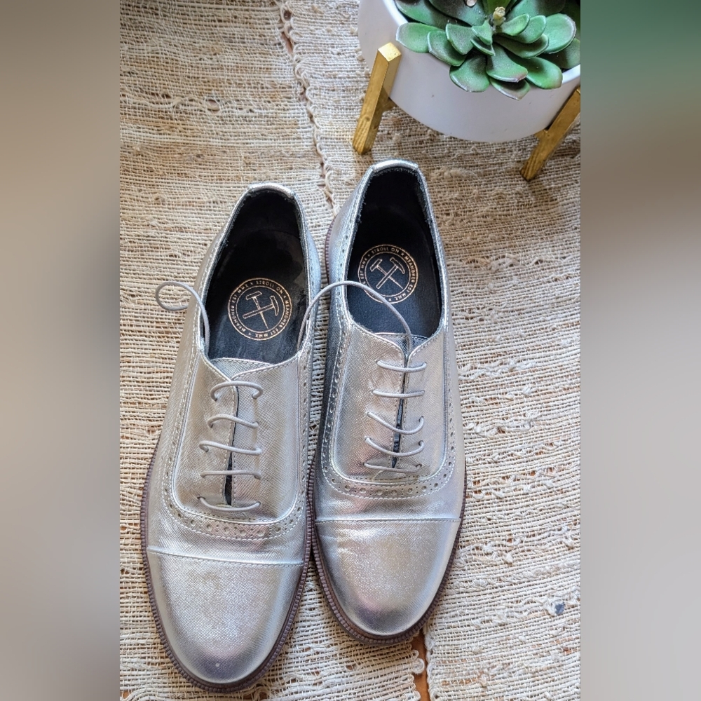 MEANDHER OXFORD SHOES